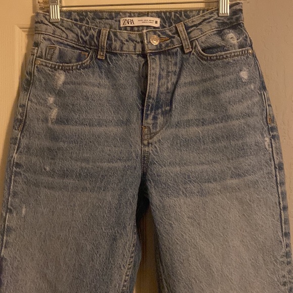 Zara Denim Jeans - Picture 2 of 9